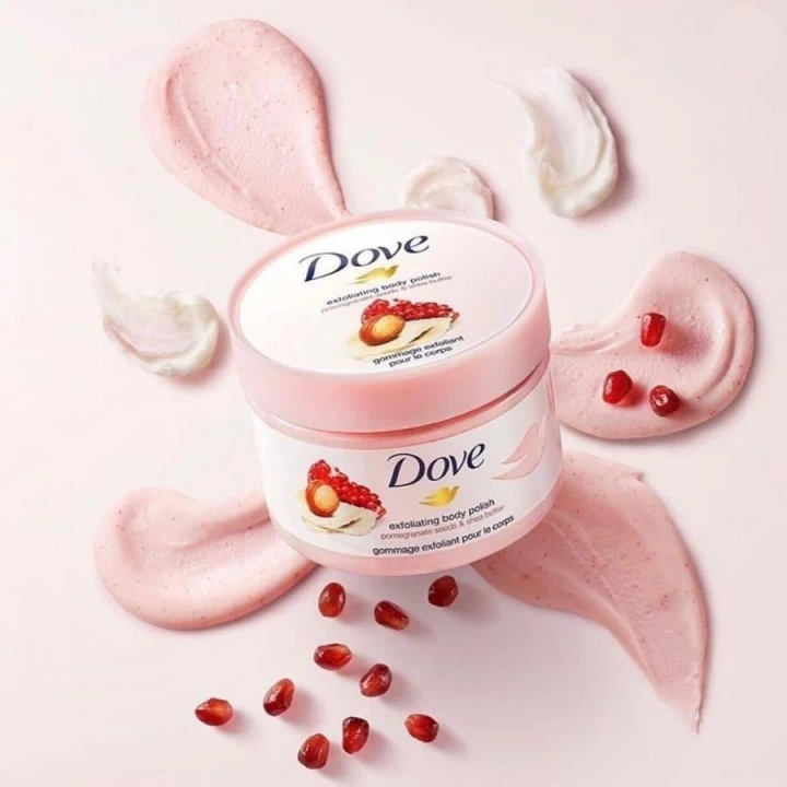 Tẩy Da Chết Dove Lựu Đỏ & Macca Bản Đức