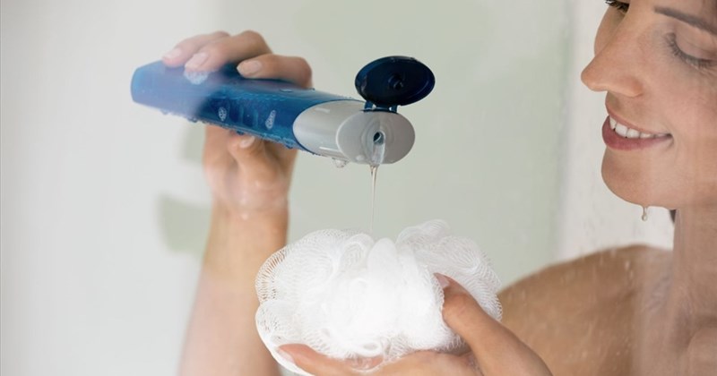Cách sử dụng sữa tắm đúng cách để hạn chế kích ứng Cách sử dụng sữa tắm đúng cách để hạn chế kích ứng
